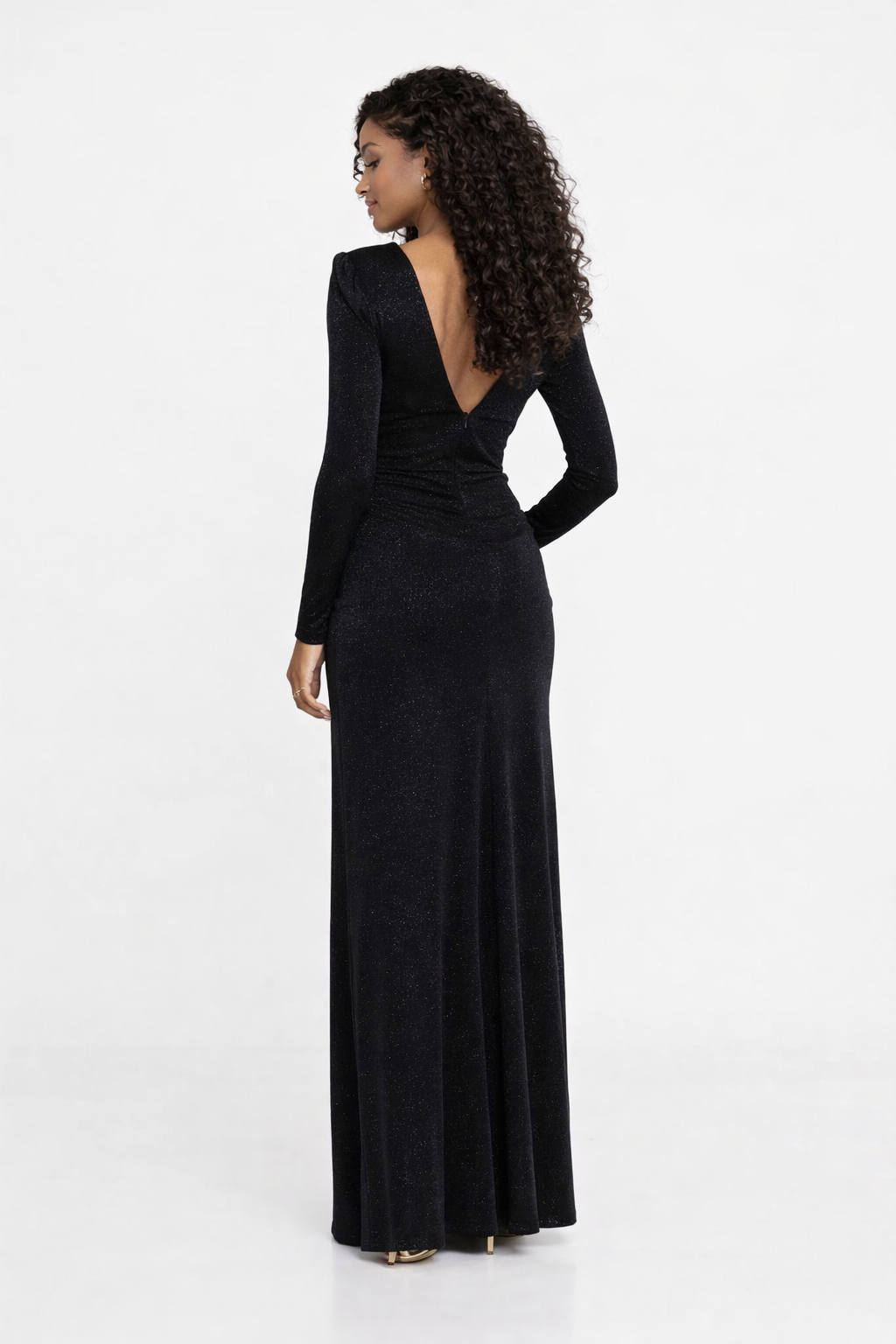 Robe de soirée noire régulière à manches longues et colonne en tulle