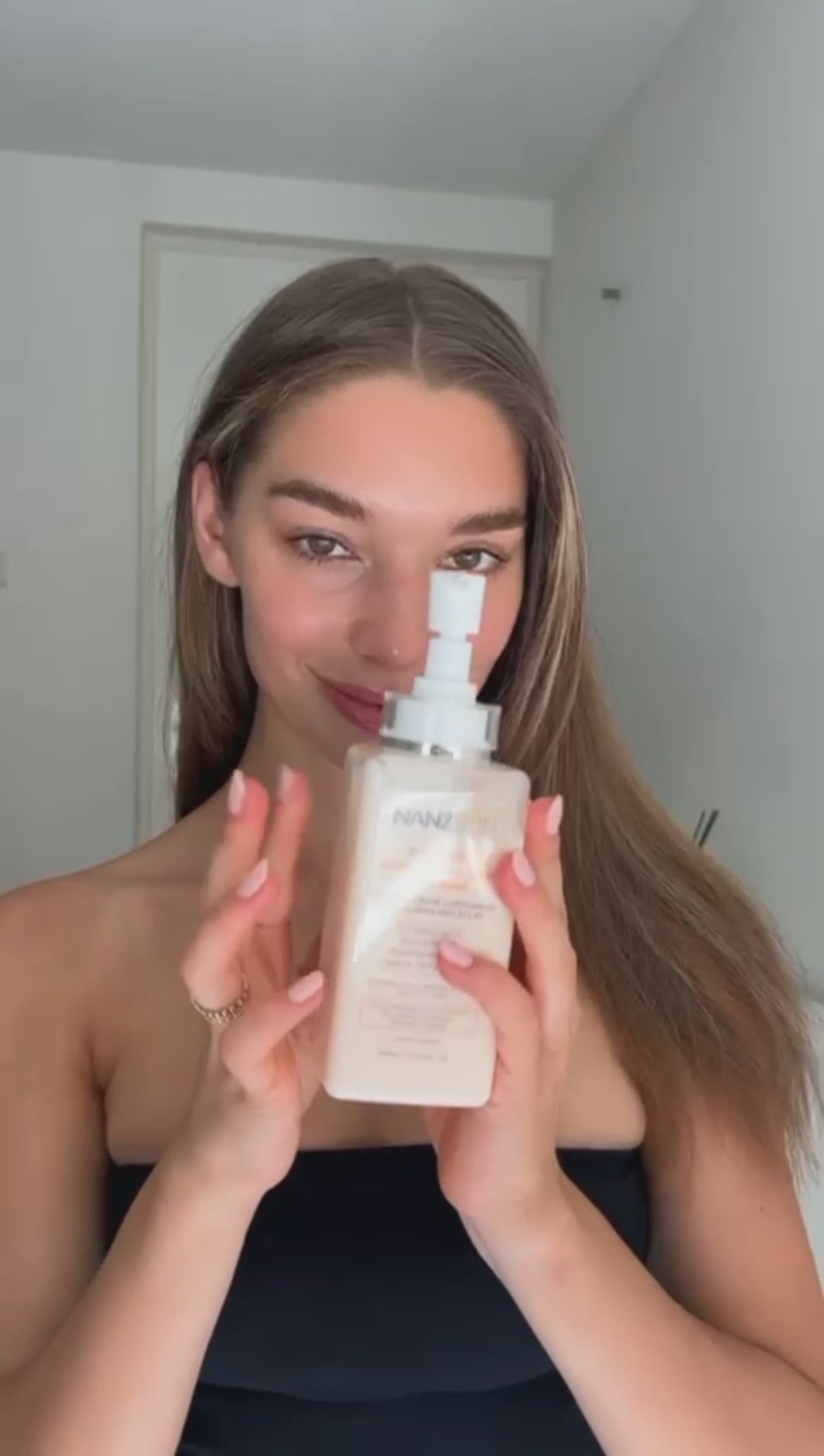 C BRIGHT Clarifying Pro Glow Body Crème