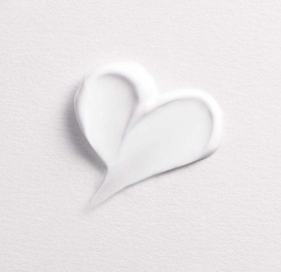 UNLOCKING RADIANCE: Hydrating and Moisturising Your Skin the Right Way