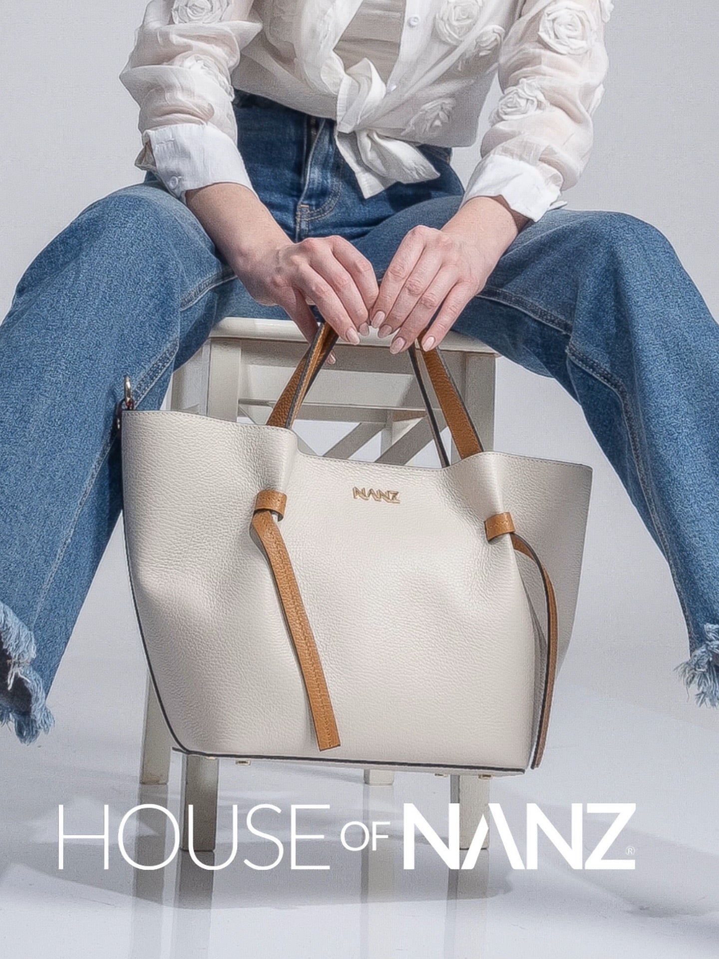 NANZ Élodie Handbag In Biege