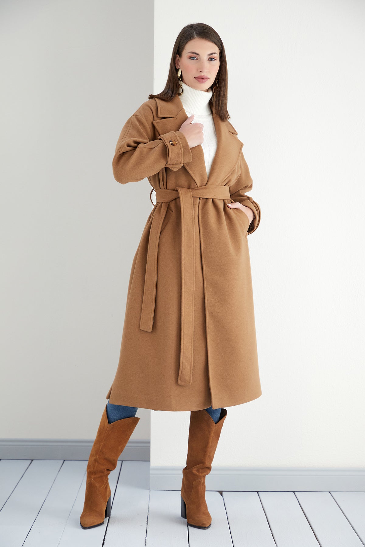 Wrap trech style midi wool coat - Wollen Mantel in Kameelbruine Trenchcoat Stijl, Midi Lengte