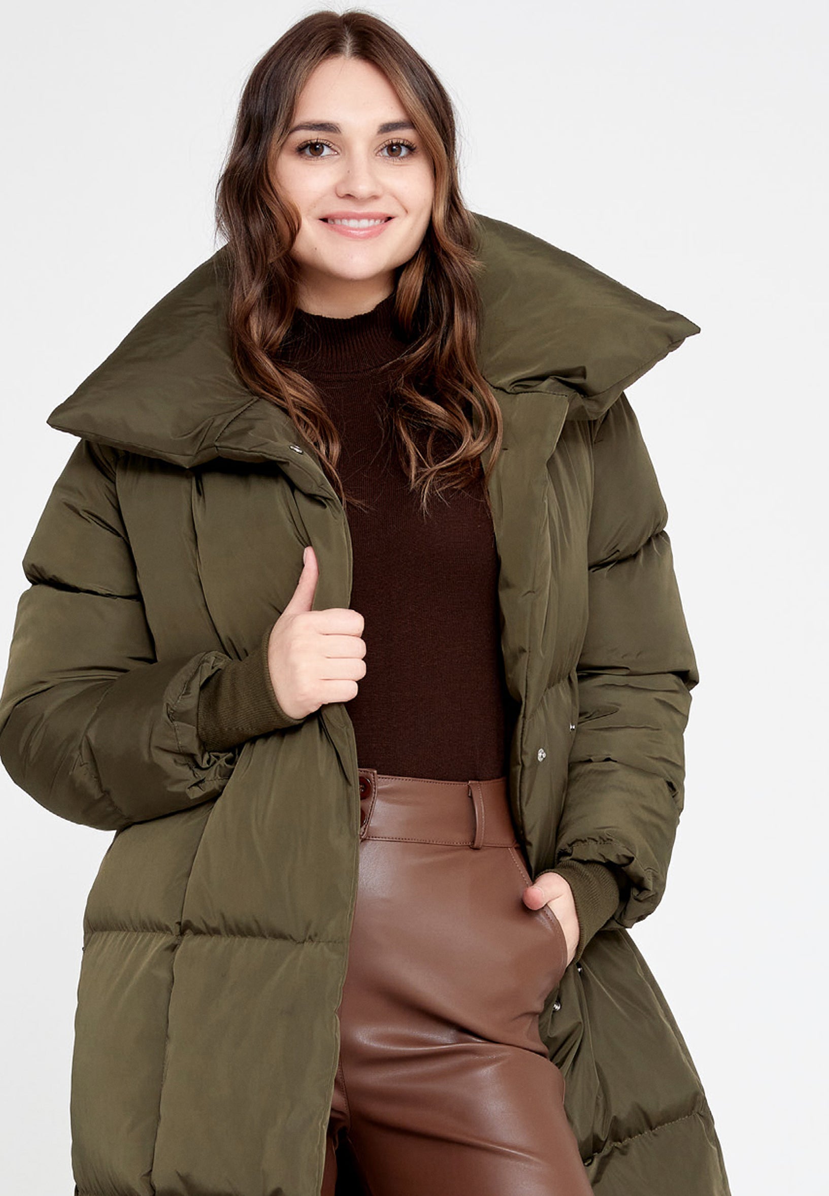 Manteau vert régulier en polyester de couleur unie